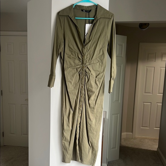 Zara Dresses & Skirts - Zara Olive Green Long Sleeve Button-Front Maxi Dress